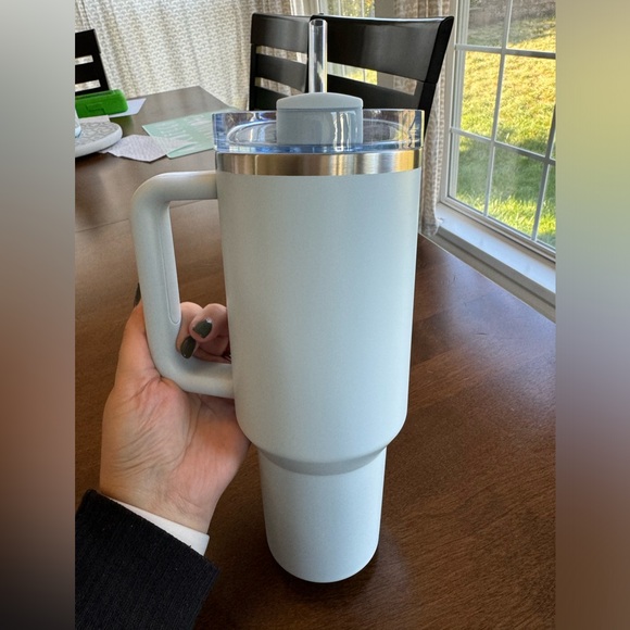 Stanley x Starbucks Spring Blue - Picture 2 of 6